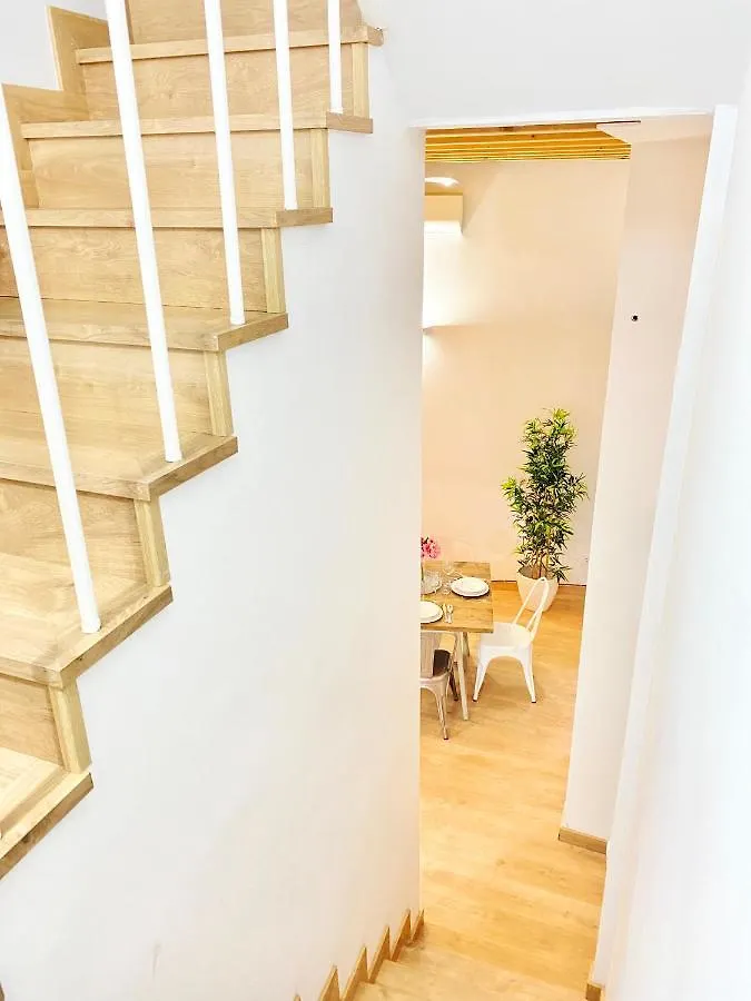 Top-Notch Downtown House With Private Rooftop Terrace And Parking Opt Seville Villa