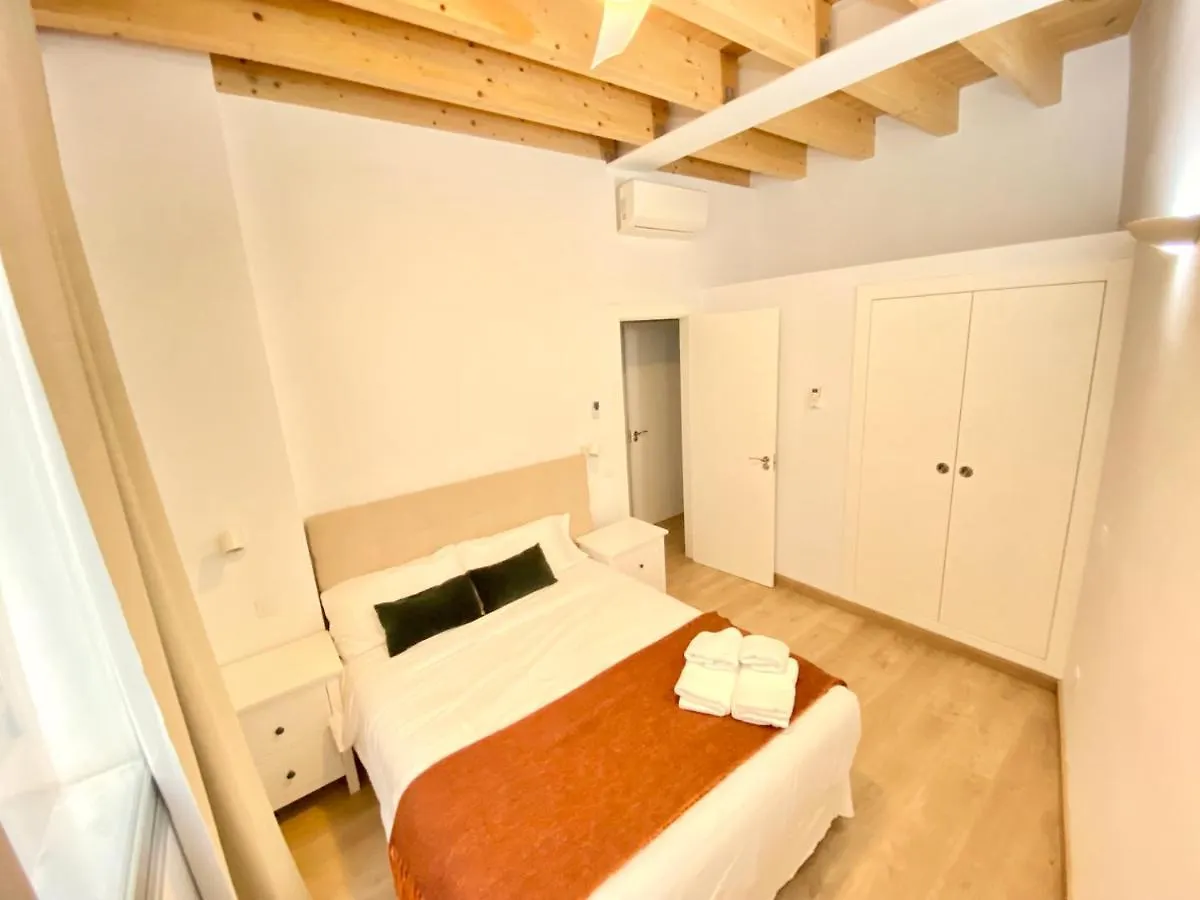 Top-Notch Downtown House With Private Rooftop Terrace And Parking Opt Seville 0*,  Spain
